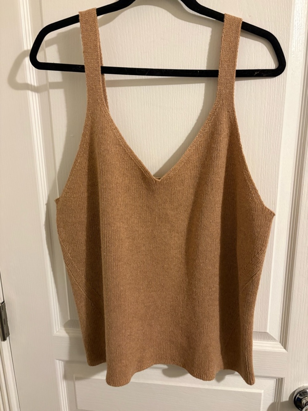 Old Navy Ribbed V-Neck Knit Tank in Camel